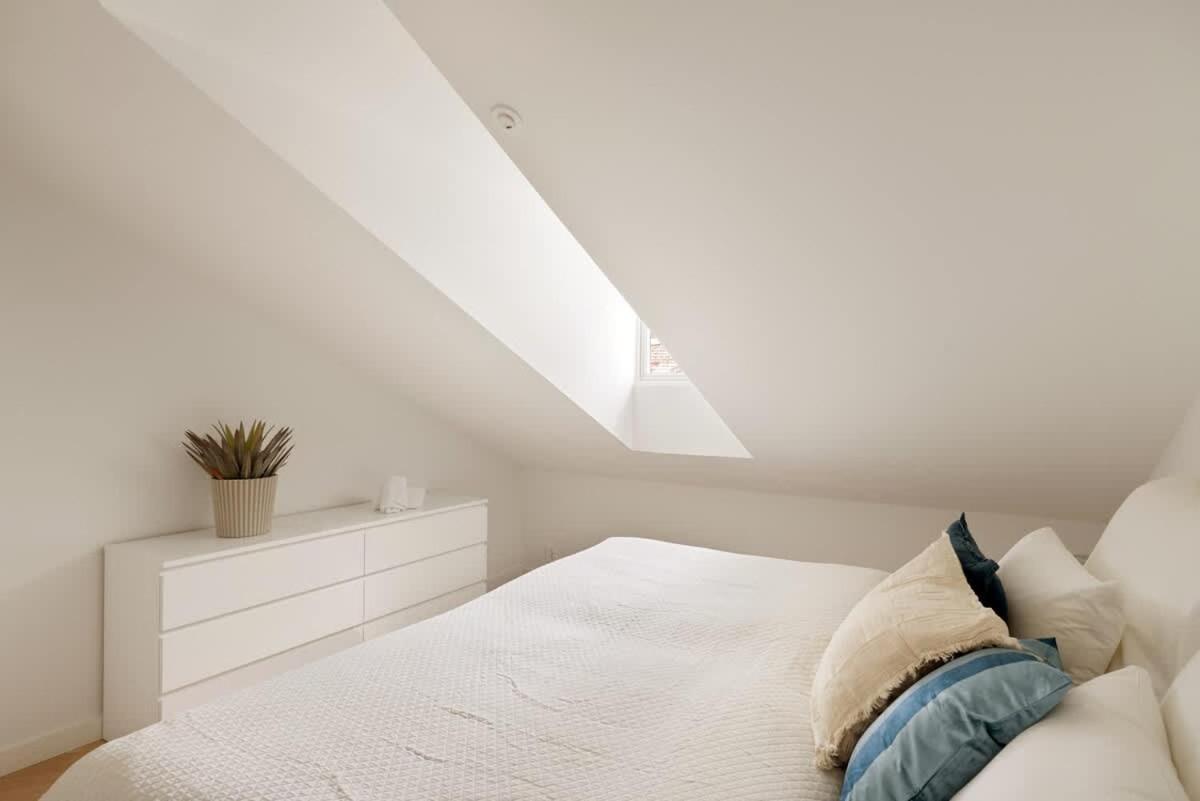 Dinbnb Gruenerlokka I Penthouse With Private Rooftop I 2 Bedrooms & 1 Bathroom Lägenhet Oslo